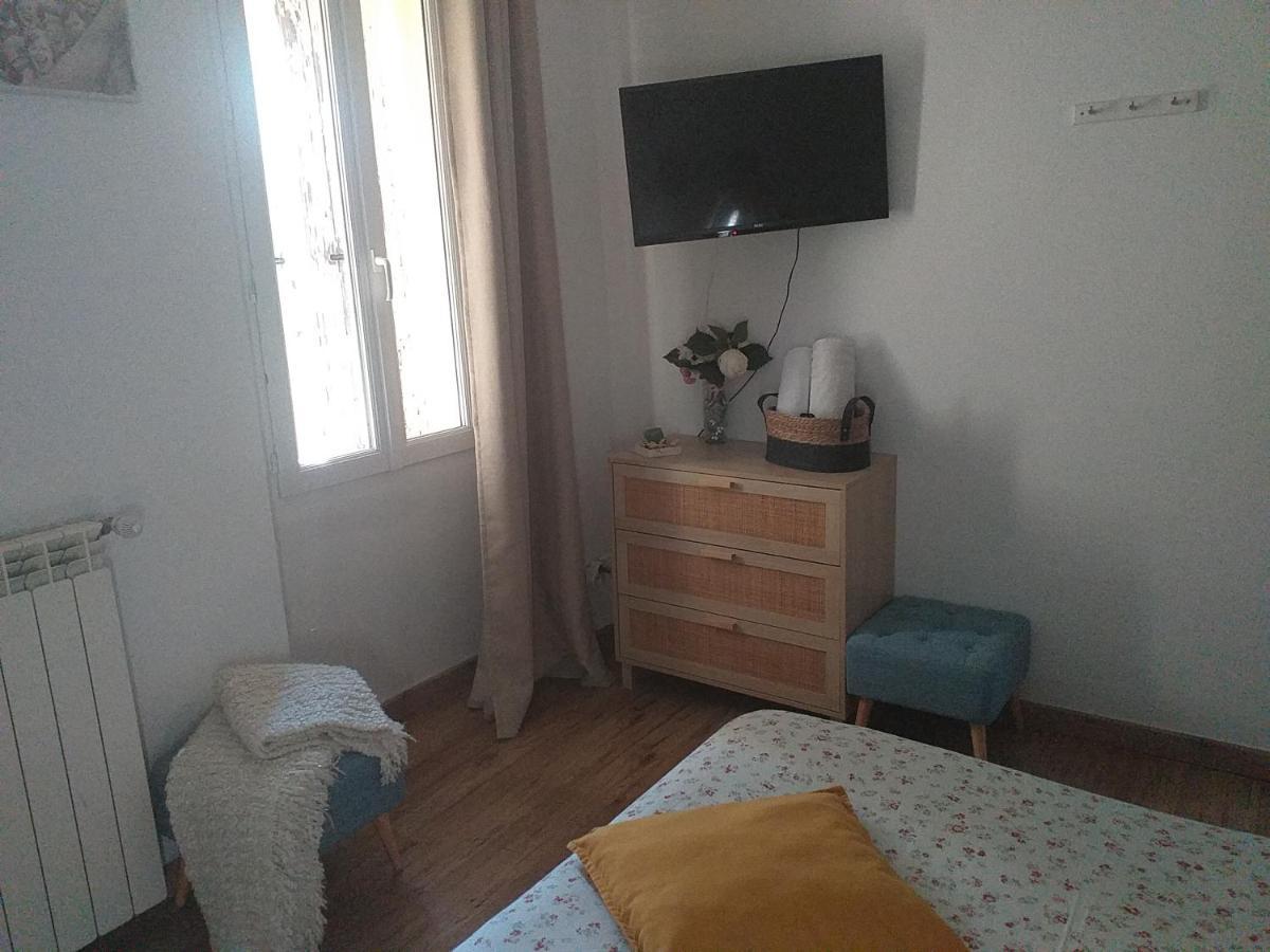 Deux M Bed & Breakfast Villes-sur-Auzon Exterior photo